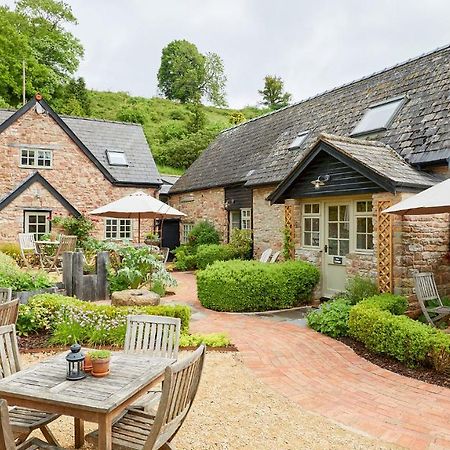 Clearwell Tudor Farmhouse Hotel מראה חיצוני תמונה