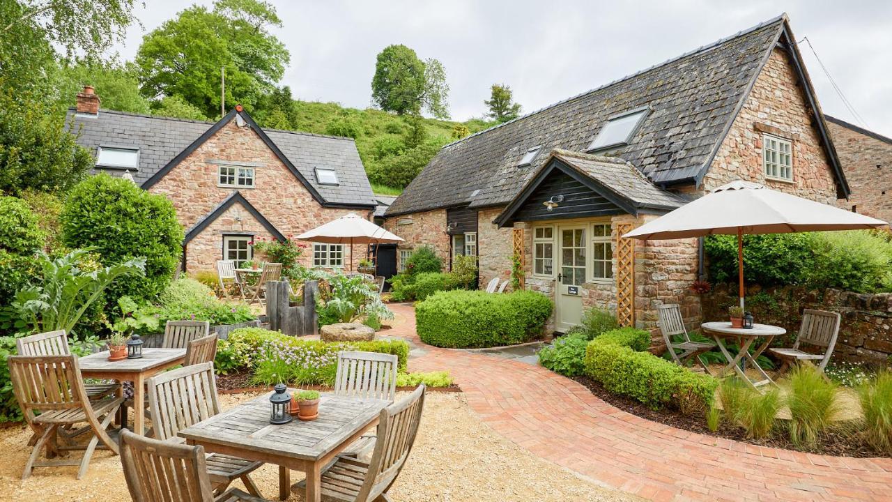 Clearwell Tudor Farmhouse Hotel מראה חיצוני תמונה