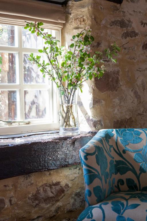 Clearwell Tudor Farmhouse Hotel חדר תמונה