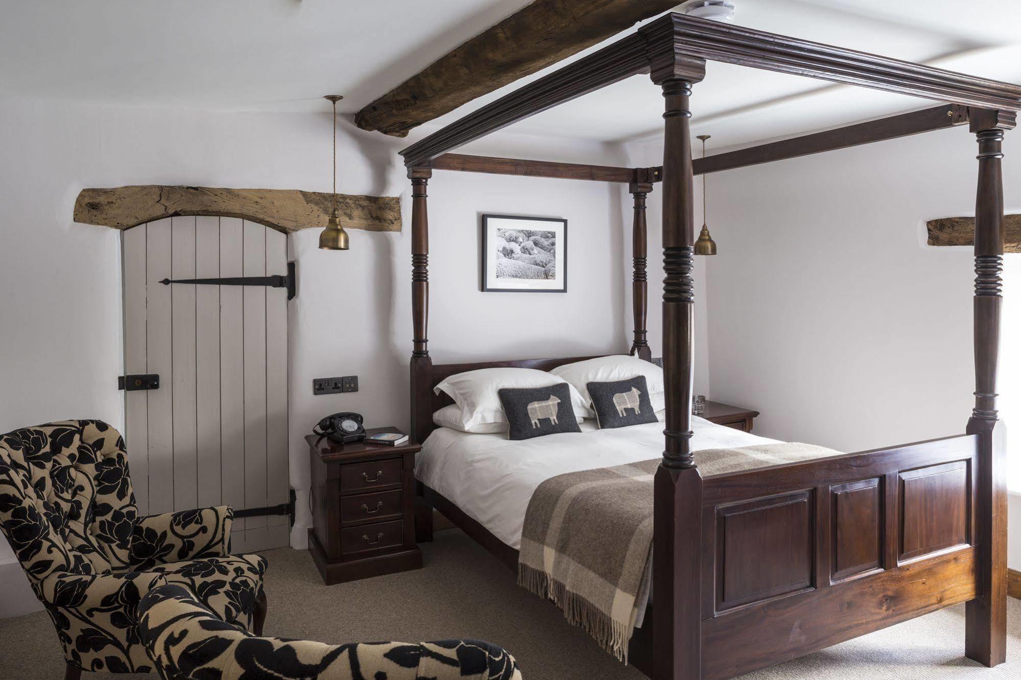Clearwell Tudor Farmhouse Hotel מראה חיצוני תמונה