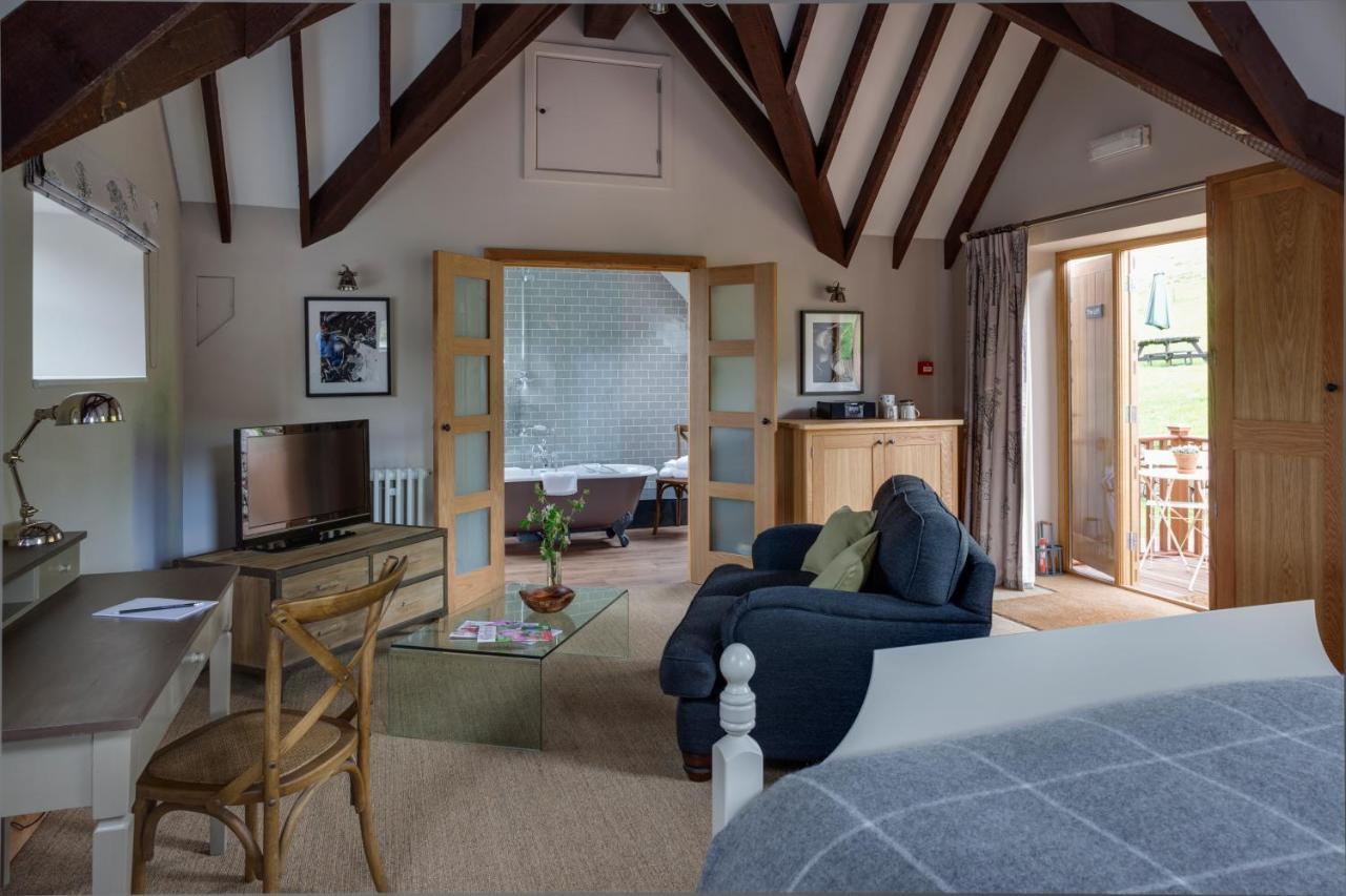 Clearwell Tudor Farmhouse Hotel חדר תמונה