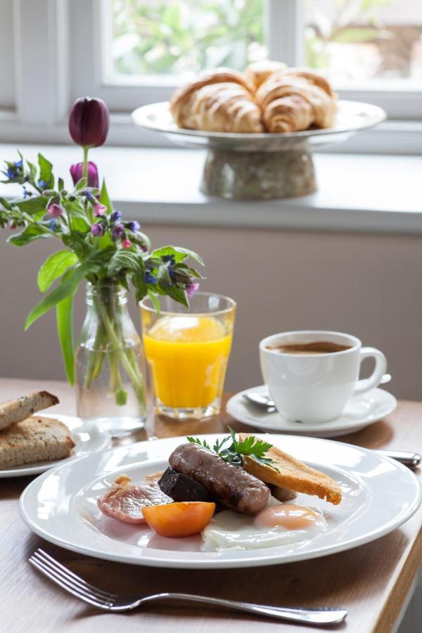 Clearwell Tudor Farmhouse Hotel מראה חיצוני תמונה
